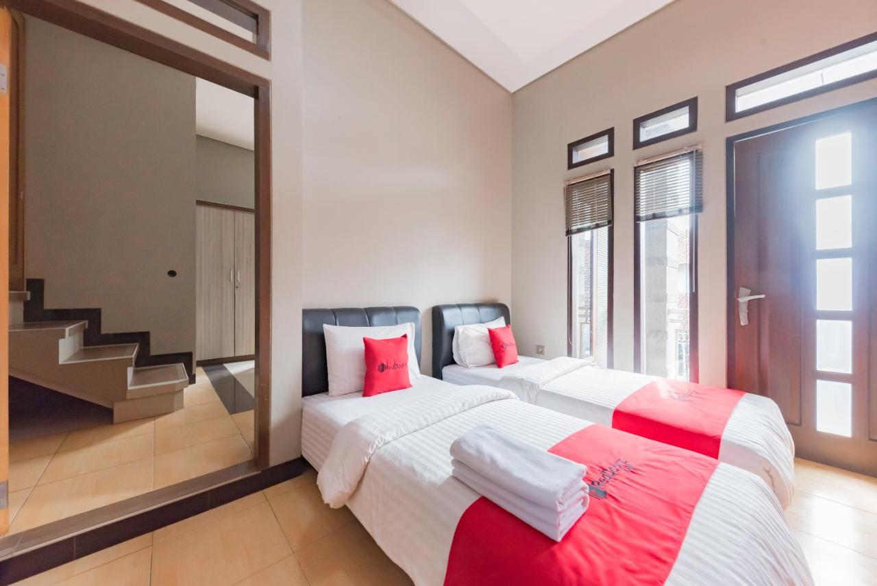 Hotel Reddoorz Syariah Near Politeknik Negeri Bandung Campus Cimahi Zewnętrze zdjęcie
