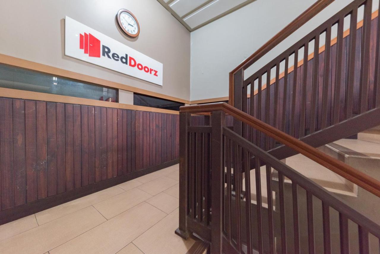 Hotel Reddoorz Syariah Near Politeknik Negeri Bandung Campus Cimahi Zewnętrze zdjęcie