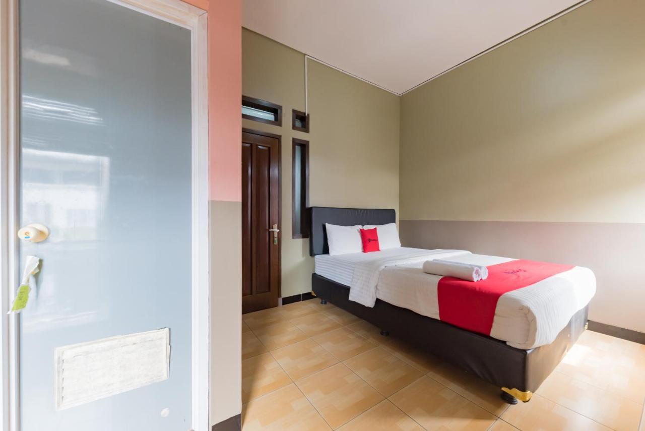 Hotel Reddoorz Syariah Near Politeknik Negeri Bandung Campus Cimahi Zewnętrze zdjęcie